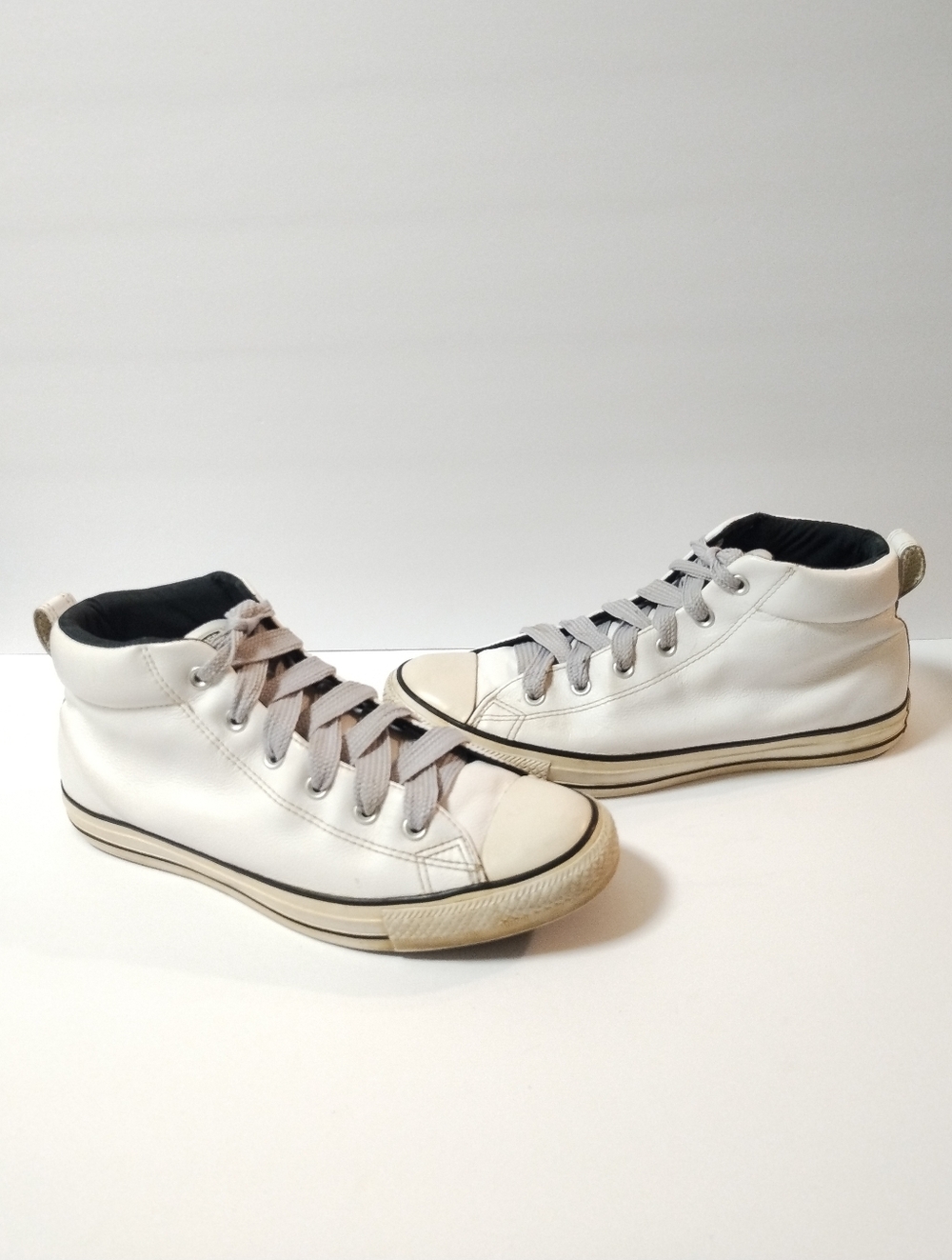 Converse Chuck Taylor All Star White Leather Street Mid Men's Size 10 143726C